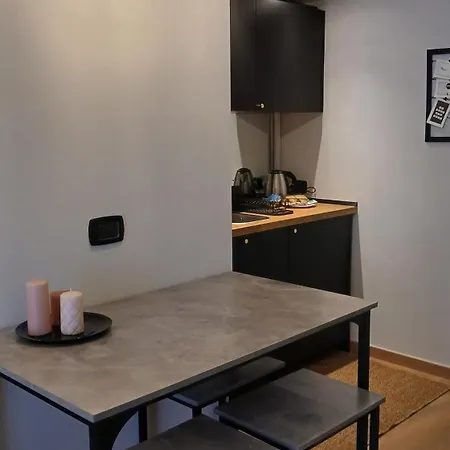View 2 Apartment